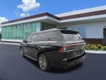 2026 Navigator L Thumbnail 6