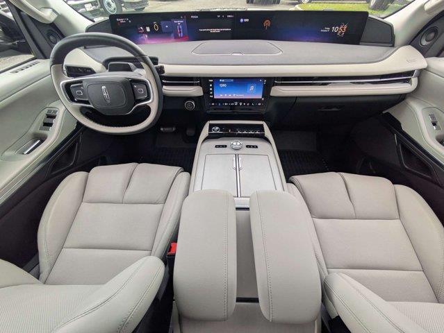 2026 Lincoln Navigator - $90,999