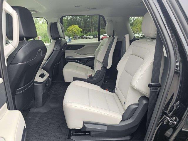 2026 Lincoln Navigator - $90,999