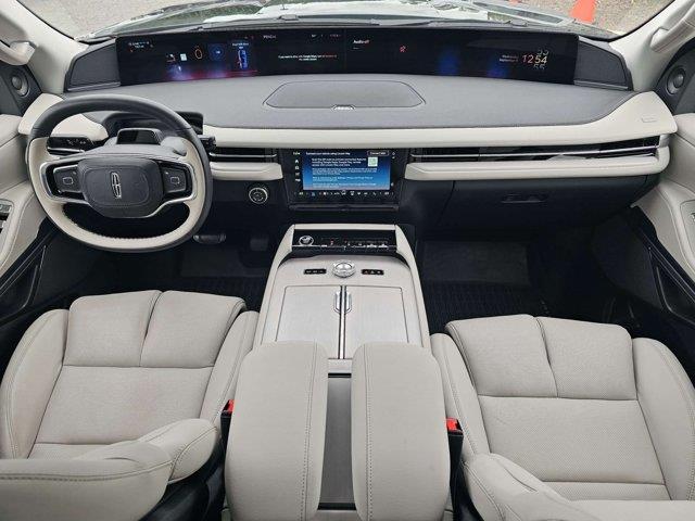2026 Lincoln Navigator - $90,999