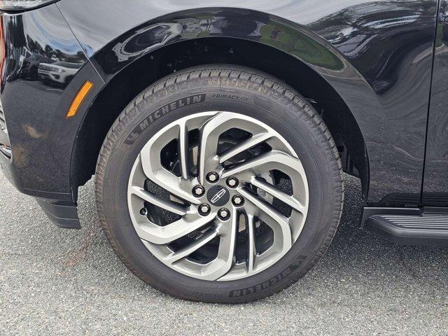 2026 Lincoln Navigator - $90,998