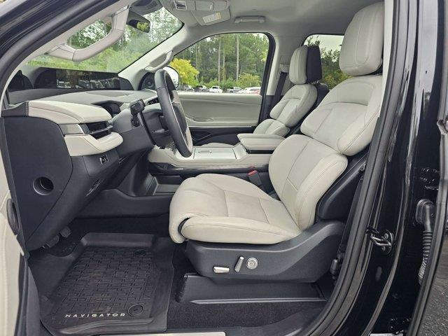 2026 Lincoln Navigator - $90,998