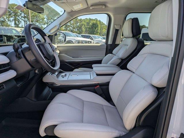 2026 Lincoln Navigator - $91,999