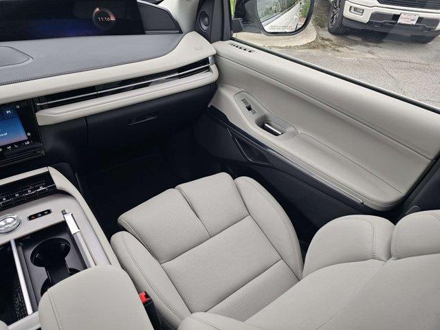 2026 Lincoln Navigator - $91,995