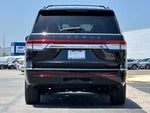 2023 Navigator L Thumbnail 4