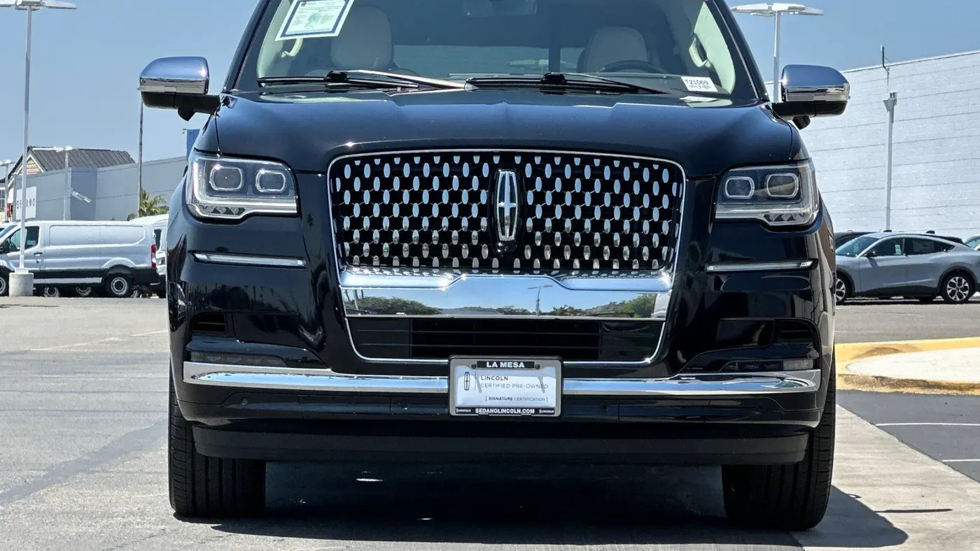 2023 Lincoln Navigator L Black Label