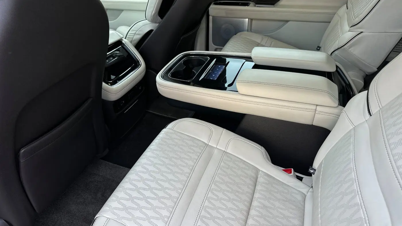 2023 Lincoln Navigator L Black Label