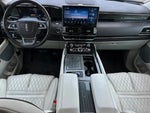 2023 Navigator L Thumbnail 12