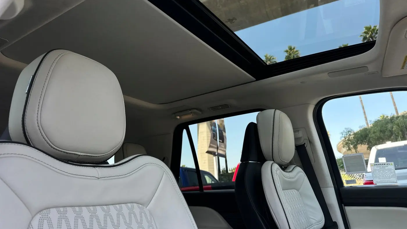 2023 Lincoln Navigator L Black Label