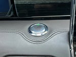 2023 Navigator L Thumbnail 23