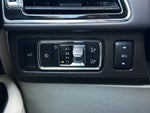 2023 Navigator L Thumbnail 29