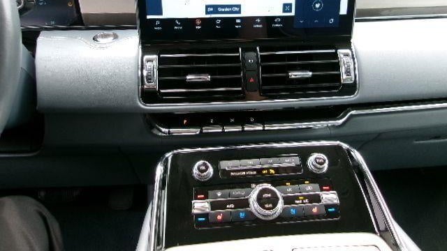 2023 Lincoln Navigator L Black Label