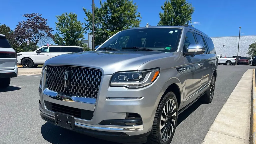 2023 Lincoln Navigator L Black Label