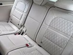 2023 Navigator L Thumbnail 10
