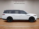 2024 Navigator L Thumbnail 4
