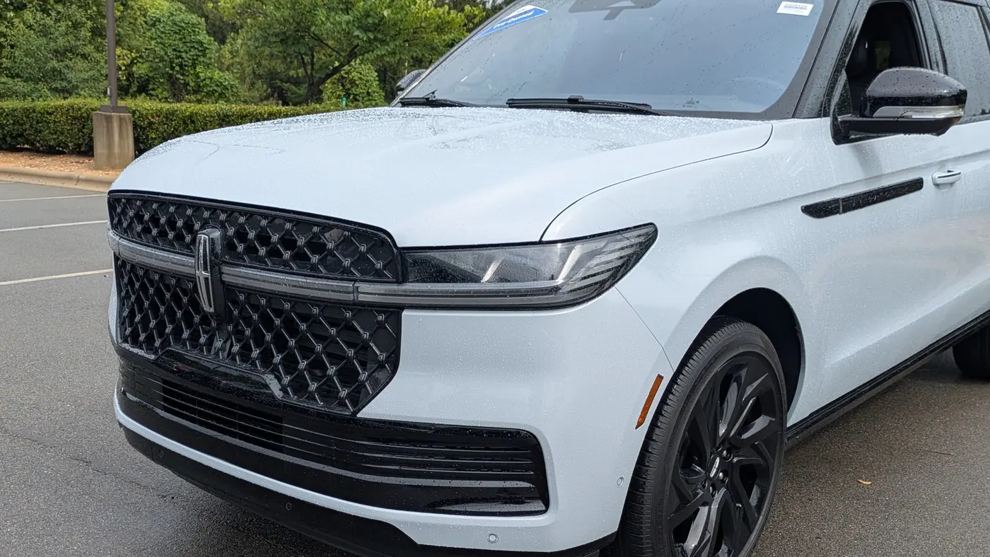 2025 Lincoln Navigator L Black Label