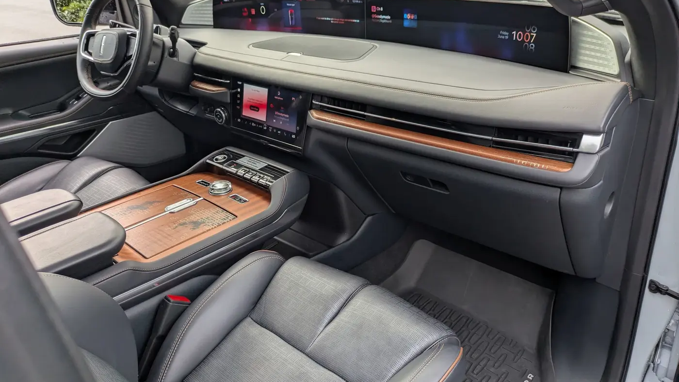 2025 Lincoln Navigator L Black Label