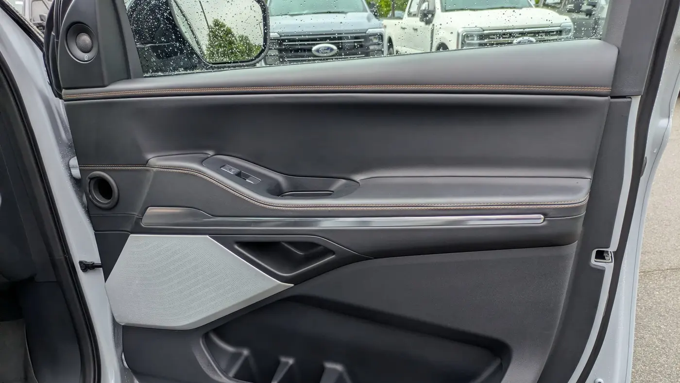 2025 Lincoln Navigator L Black Label