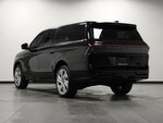 2025 Navigator L Thumbnail 5