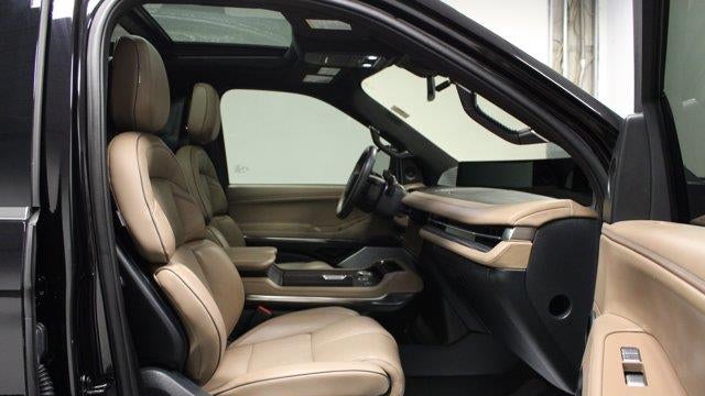 2025 Lincoln Navigator L Black Label