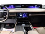 2025 Navigator L Thumbnail 19