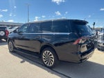 2025 Navigator L Thumbnail 5