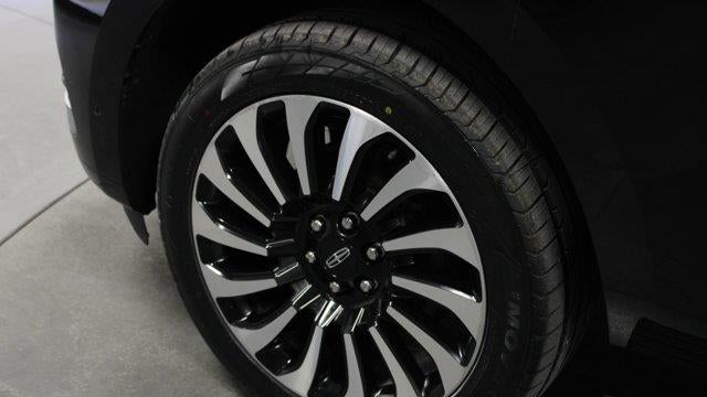 2023 Lincoln Navigator L Black Label
