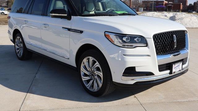 2024 Lincoln Navigator L Black Label