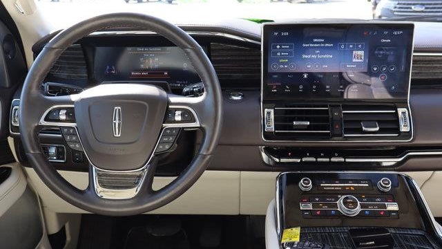 2024 Lincoln Navigator L Black Label