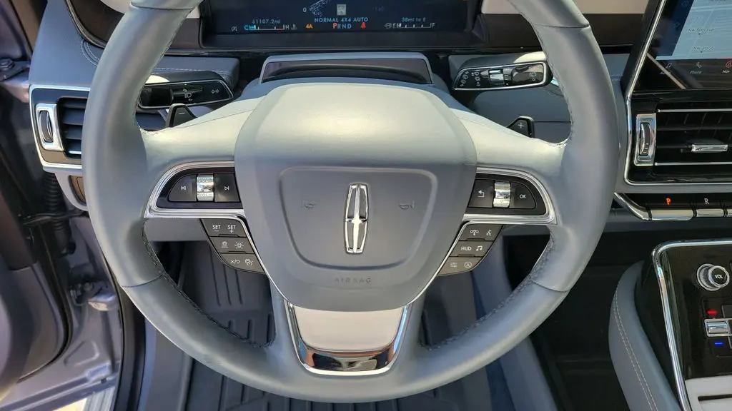 2024 Lincoln Navigator L Black Label