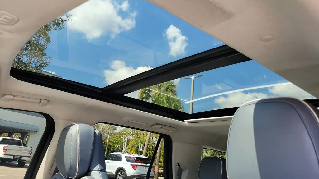 2024 Lincoln Navigator L Black Label
