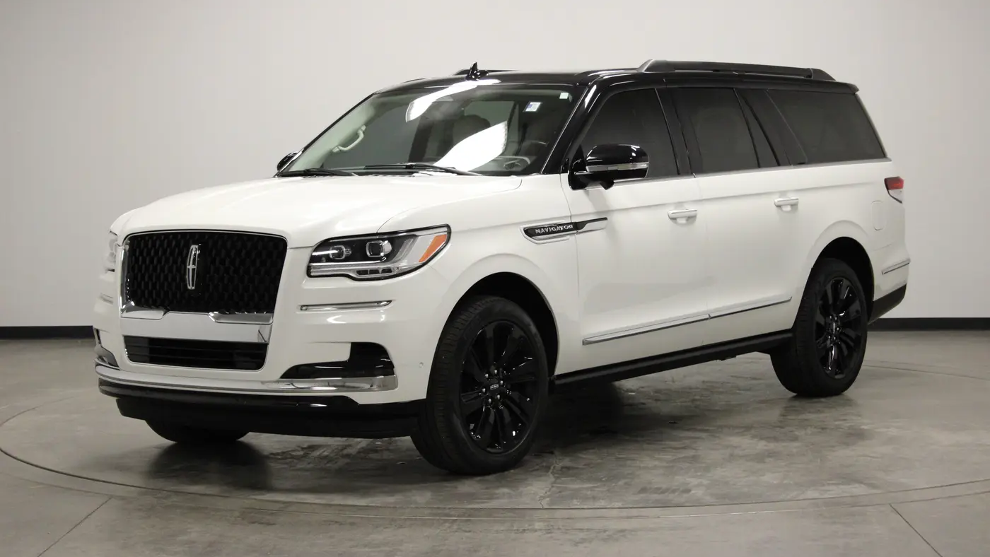 2024 Lincoln Navigator L Black Label