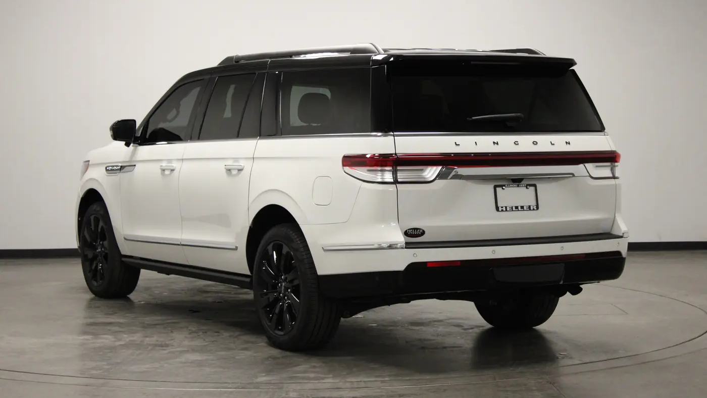 2024 Lincoln Navigator L Black Label