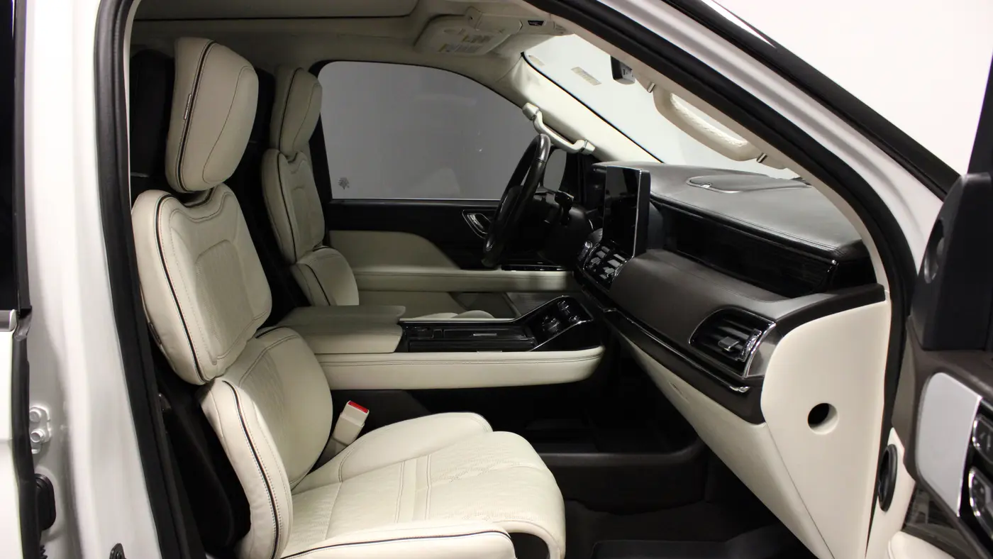 2024 Lincoln Navigator L Black Label