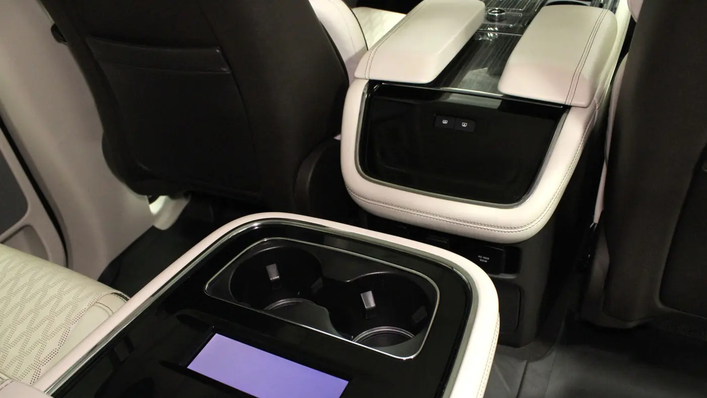 2024 Lincoln Navigator L Black Label