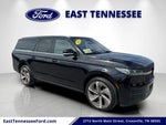 2025 Navigator L Thumbnail 1