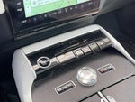 2025 Navigator L Thumbnail 26