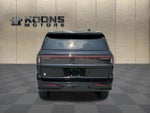 2025 Navigator L Thumbnail 4