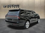 2025 Navigator L Thumbnail 5