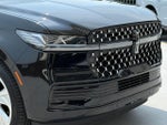 2025 Navigator L Thumbnail 9