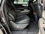 2025 Navigator L Thumbnail 17