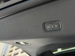 2025 Navigator L Thumbnail 25
