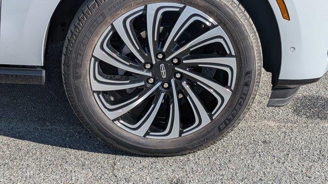 2025 Lincoln Navigator L Black Label