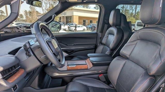 2025 Lincoln Navigator L Black Label