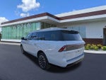 2025 Navigator L Thumbnail 6