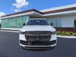 2025 Navigator L Thumbnail 9