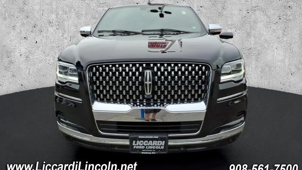 2023 Lincoln Navigator L Black Label
