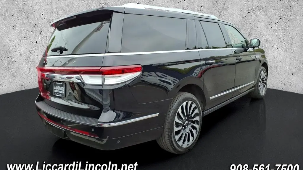 2023 Lincoln Navigator L Black Label