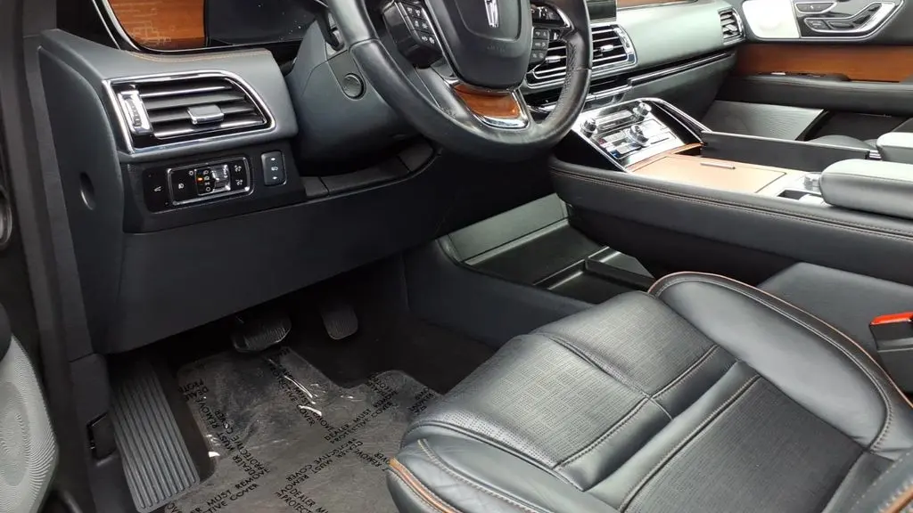2023 Lincoln Navigator L Black Label