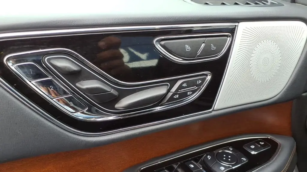 2023 Lincoln Navigator L Black Label